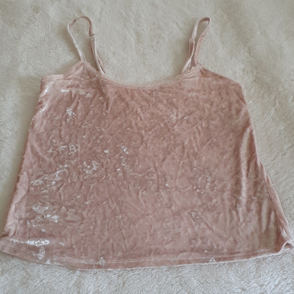 Crushed velvet camisole light pink size medium. Red box